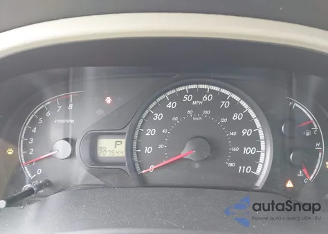 2012 Toyota Sienna Le V6 8 Passenger z USA, uszkodzony, nr VIN 5TDKK3DC1CS253774